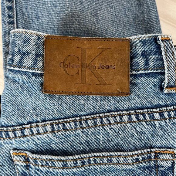 Calvin Klein VINTAGE 80's Jeans in Mid Wash Women's Size 9 - Picture 6 of 9